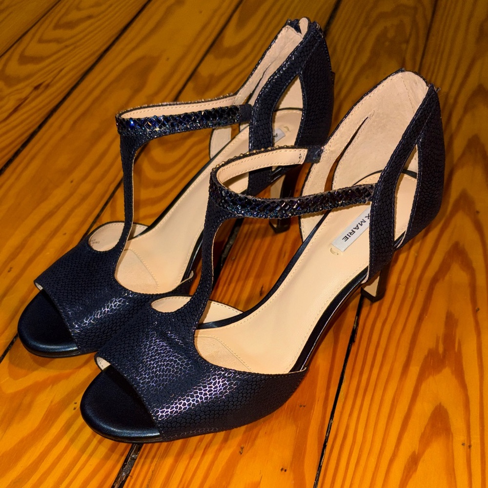Alex Marie Woman’s Dark Blue Heels Size 7.5
